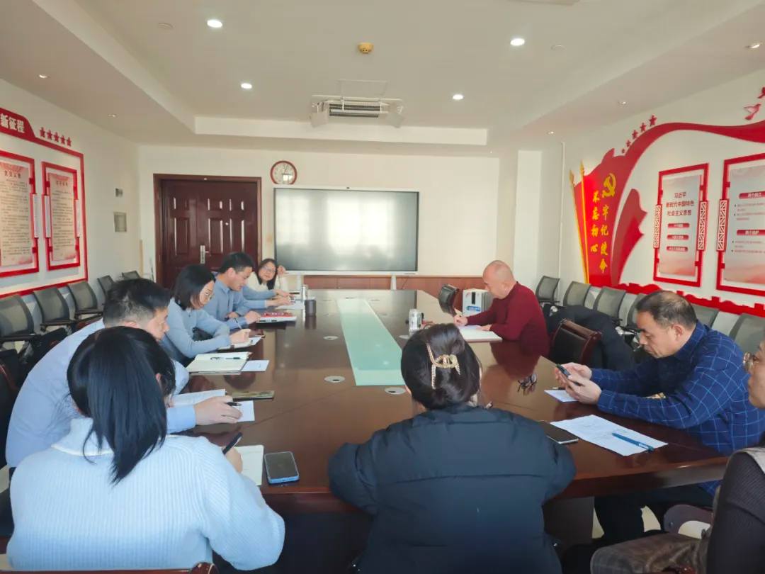 1979540644978098176.jpg 08080547vn82.jpg