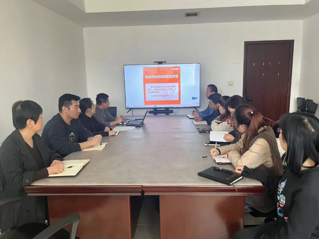 1979542865421664256.jpg 06102900je9a.jpg