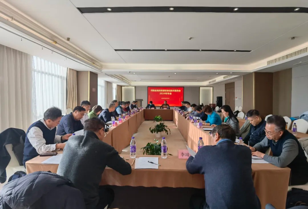 1979543293760765952.jpg 06103106y95s.jpg