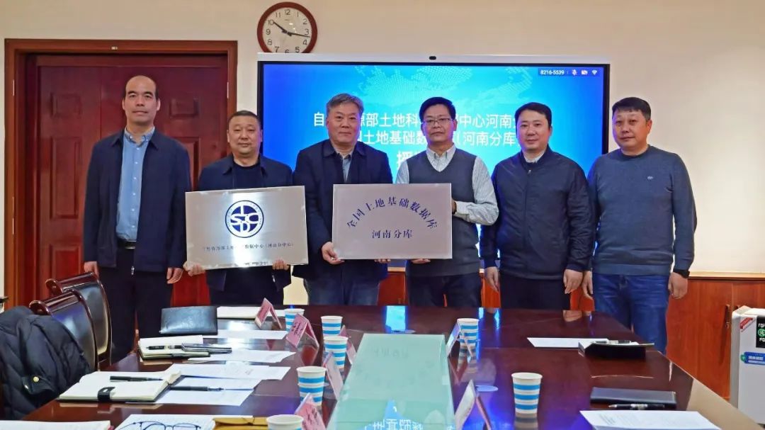 1979546437743935488.jpg 201301073m35.jpg