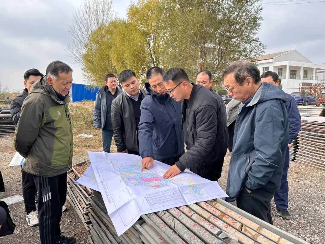 1979556582238584832.jpeg 25083247qt3u.jpeg