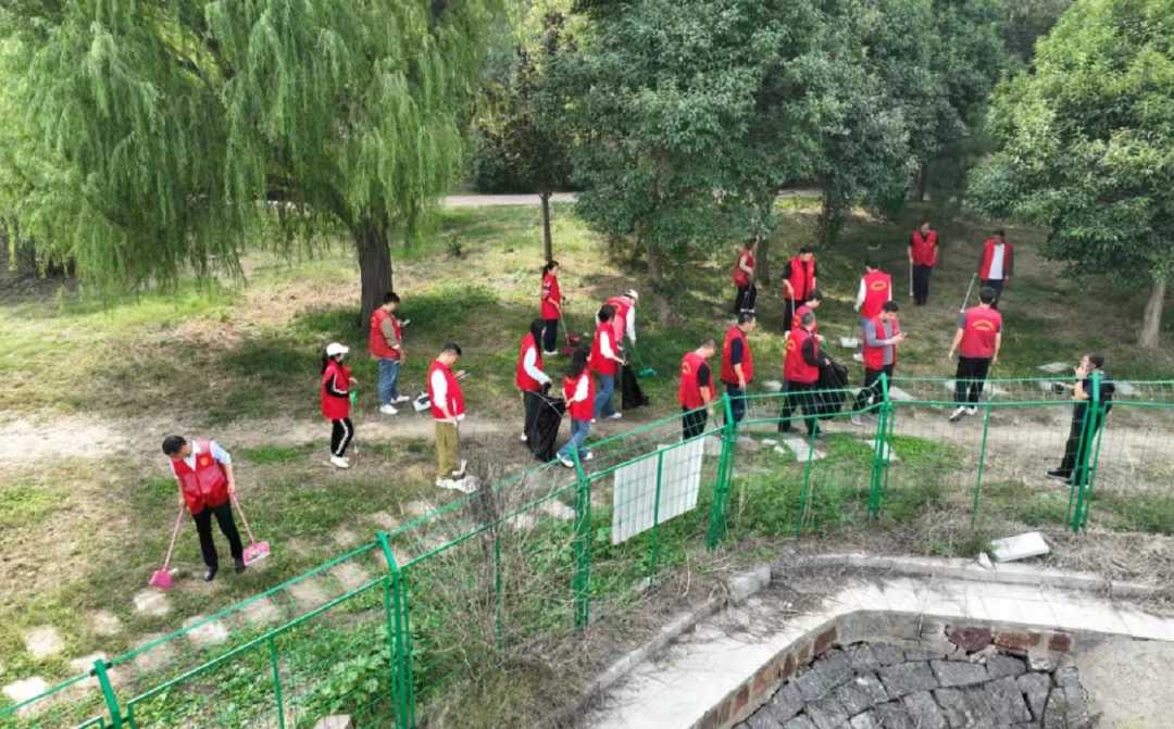 1979570438839074816.jpg 14130355dnb6.jpg